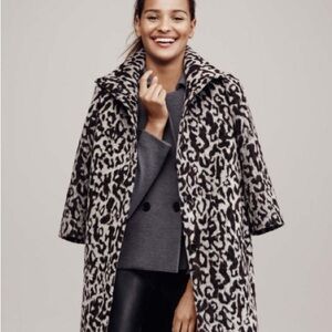Ann Taylor Leopard Coat - xl